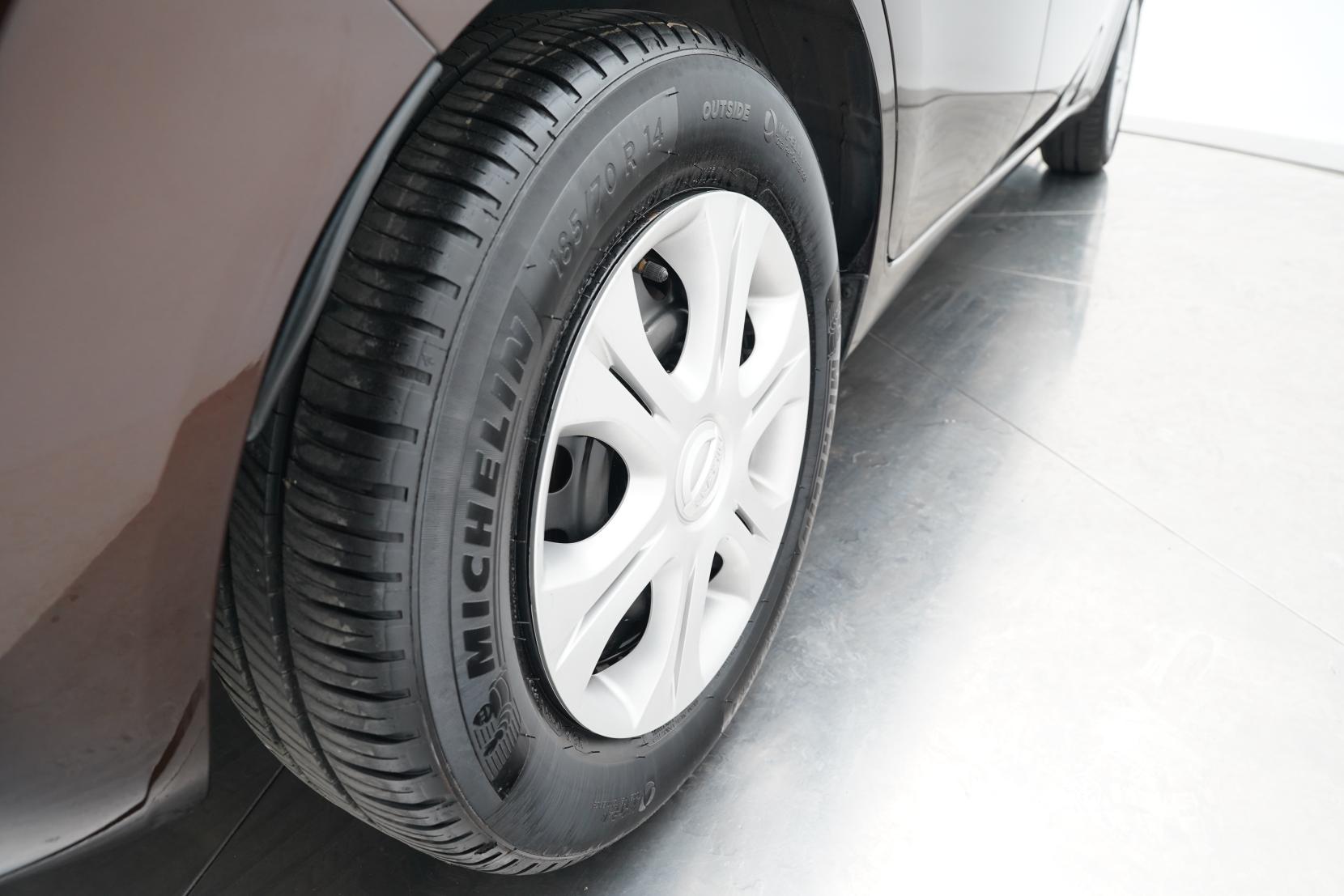 Nissan Note (2004–present) 1.2 X V SELECTION