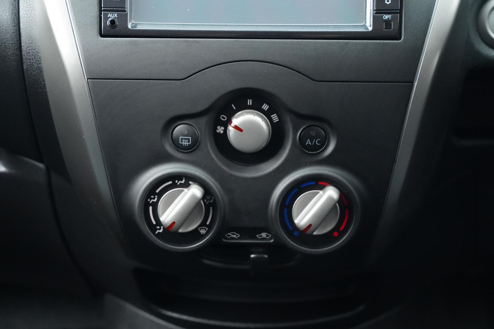 Nissan Note (2004–present) 1.2 X V SELECTION