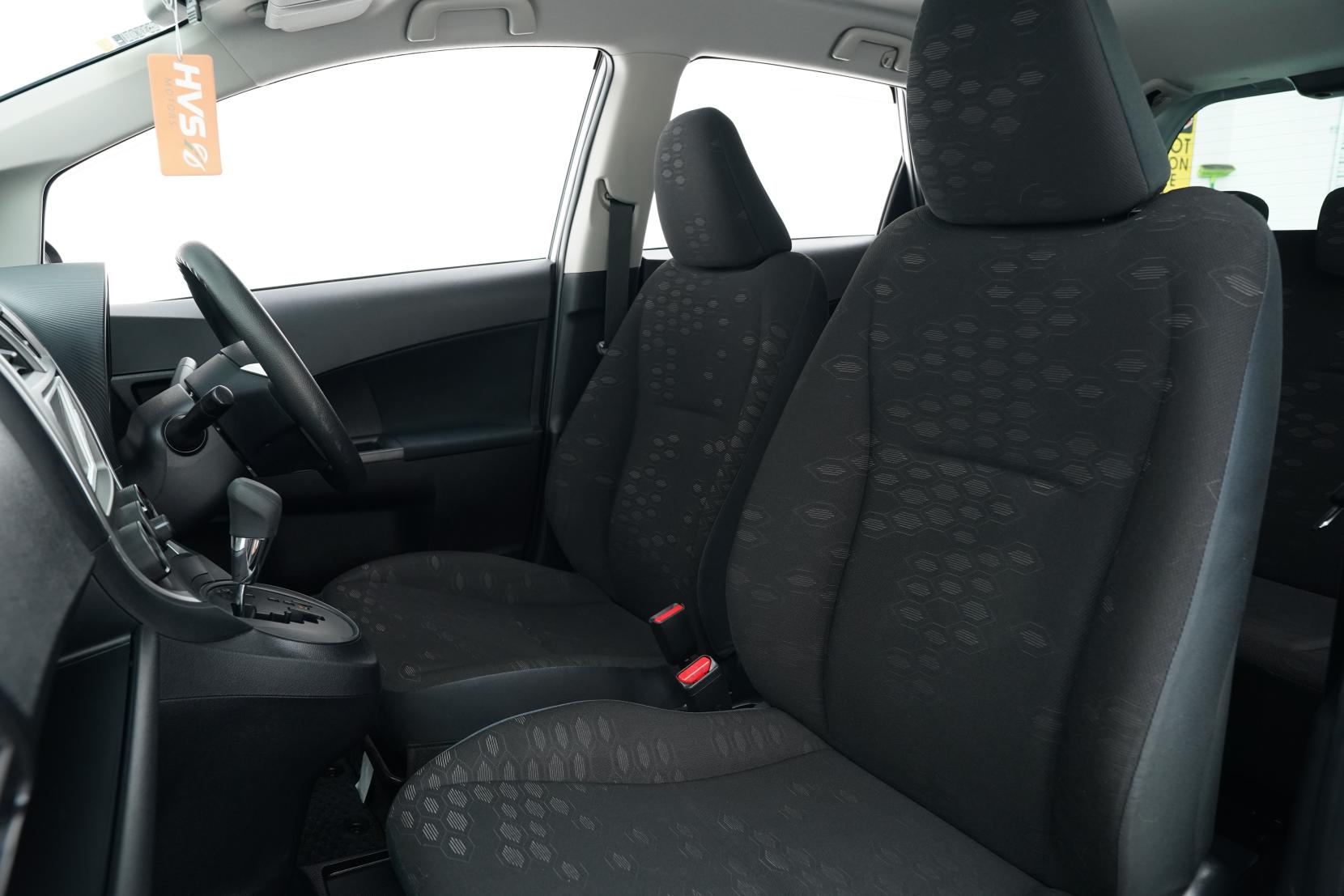 Toyota Ractis X
