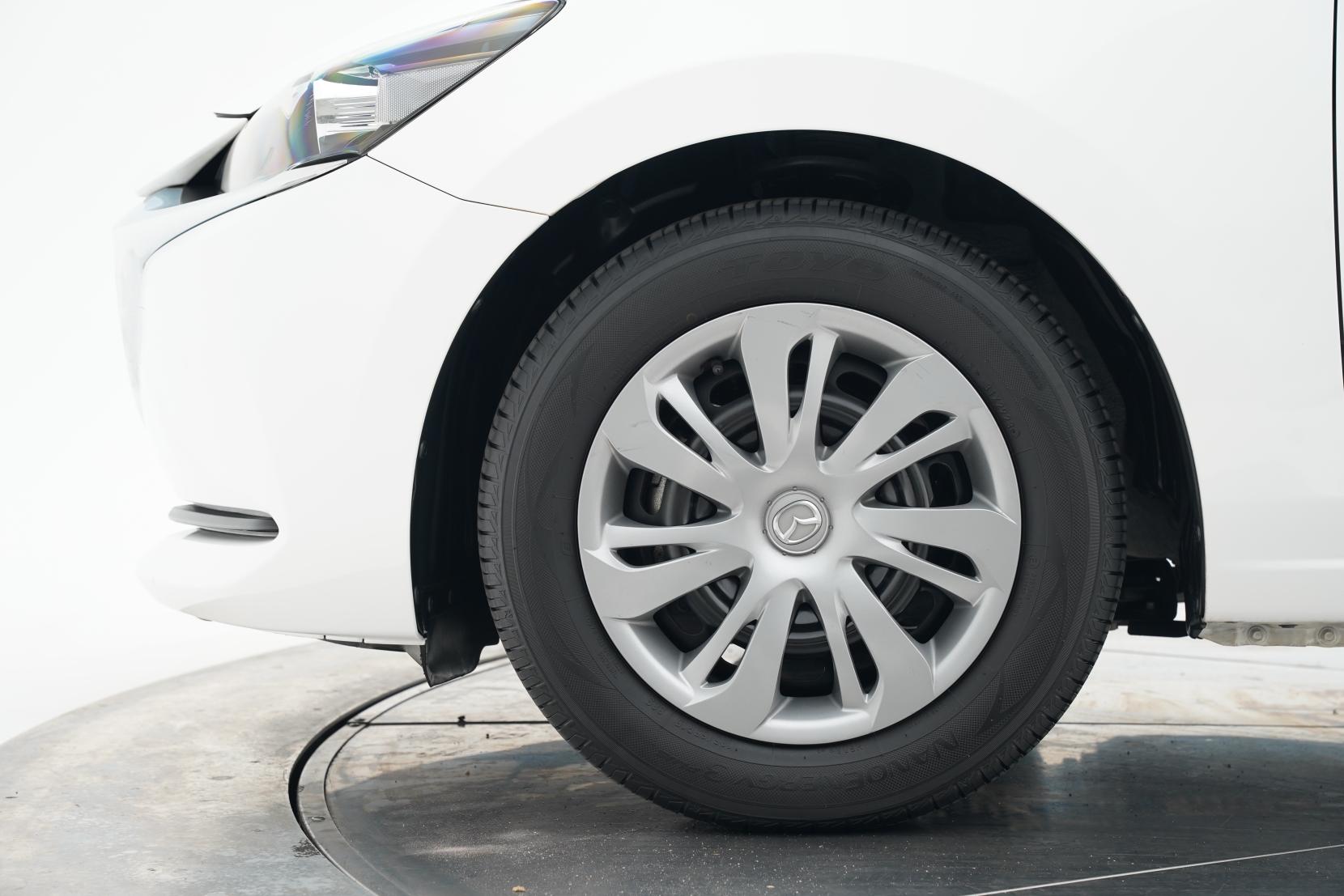 Mazda Demio 15C