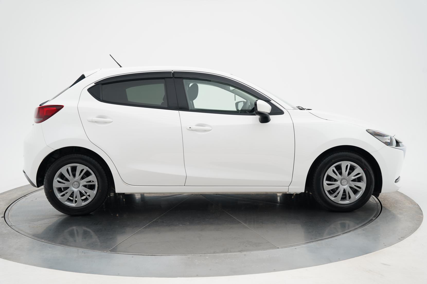 Mazda Demio 15C