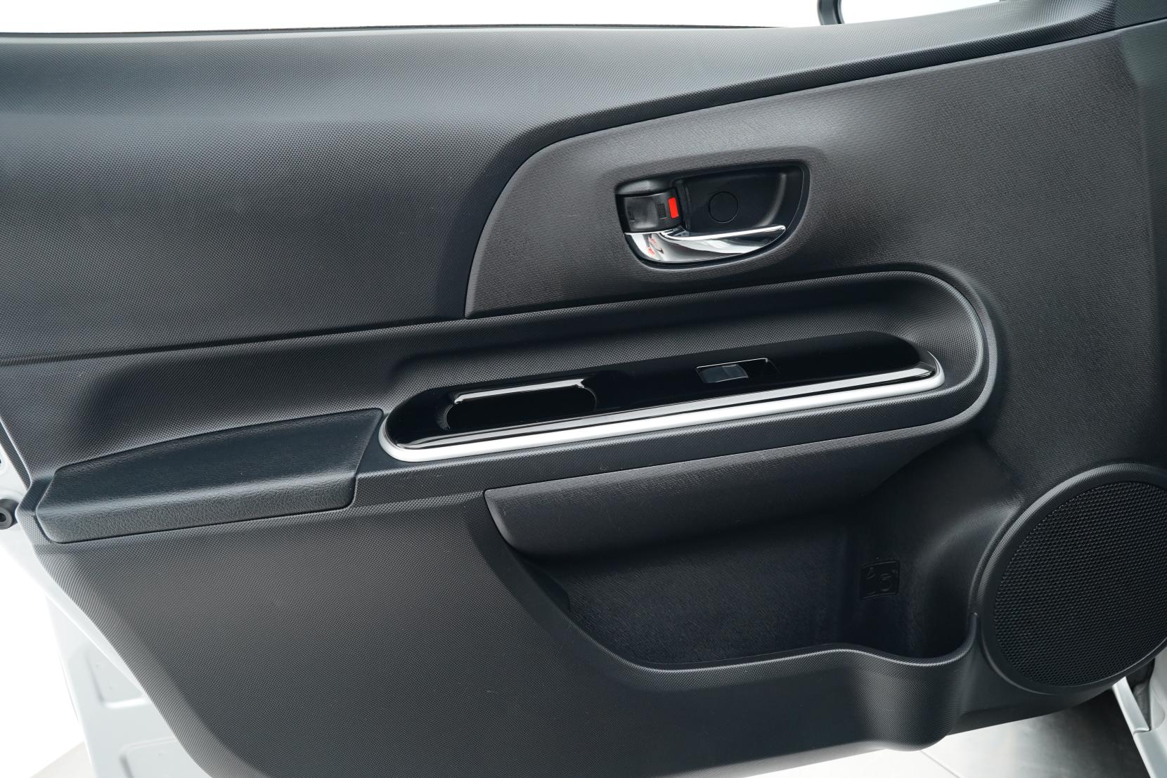 Toyota Aqua Hybrid G Push Start