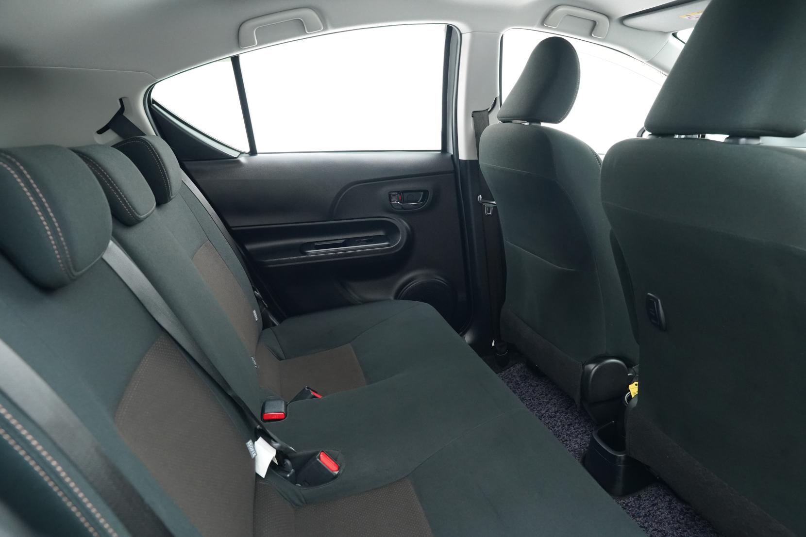 Toyota Aqua Hybrid G Push Start