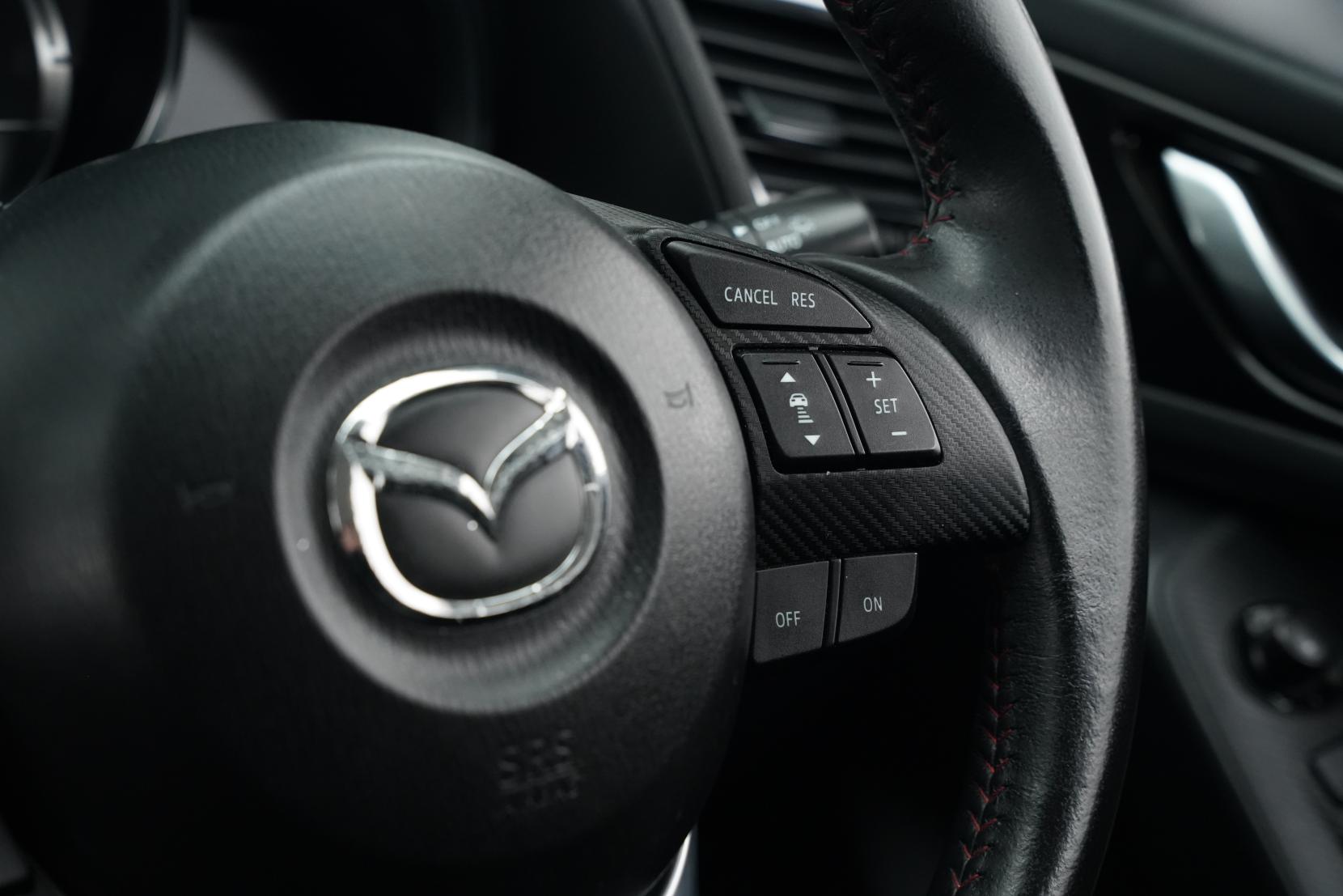 Mazda Axela 1.5 SPORT 15S TOURING