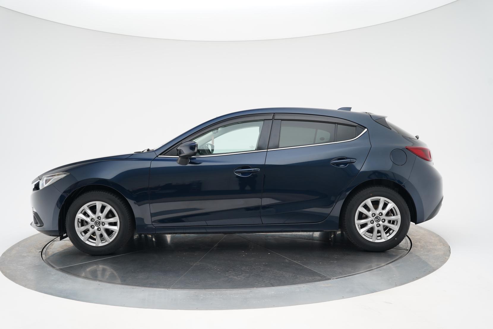 Mazda Axela 1.5 SPORT 15S TOURING