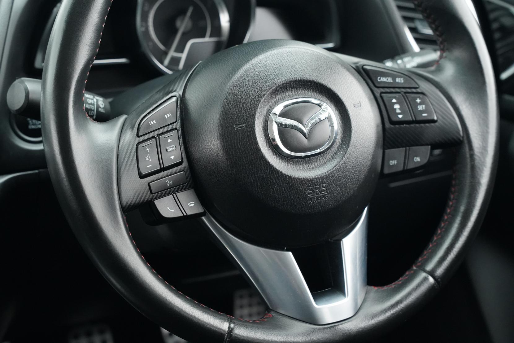 Mazda Axela 1.5 SPORT 15S TOURING