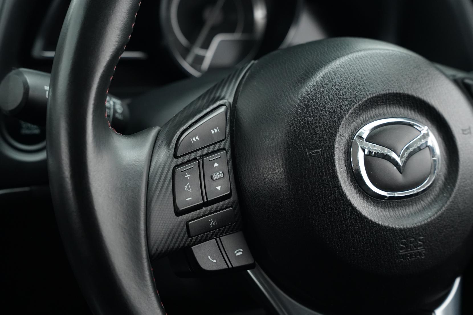Mazda Axela 1.5 SPORT 15S TOURING