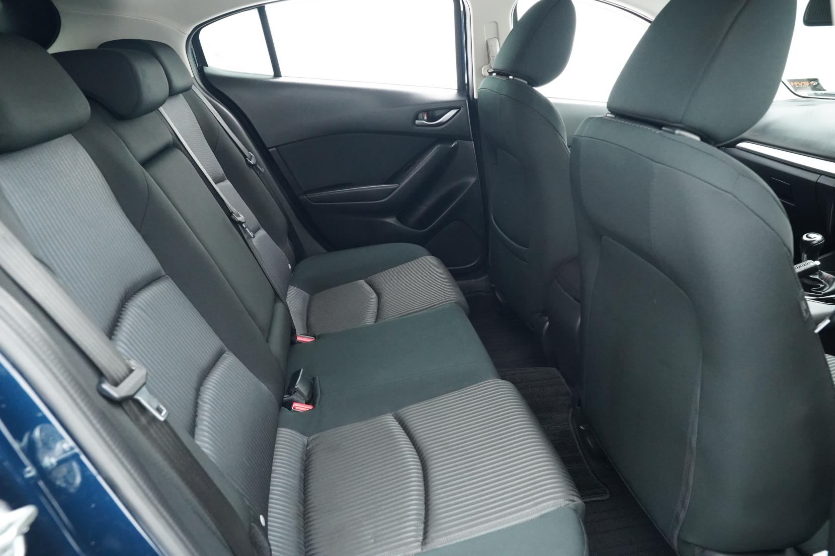 Mazda Axela 1.5 SPORT 15S TOURING
