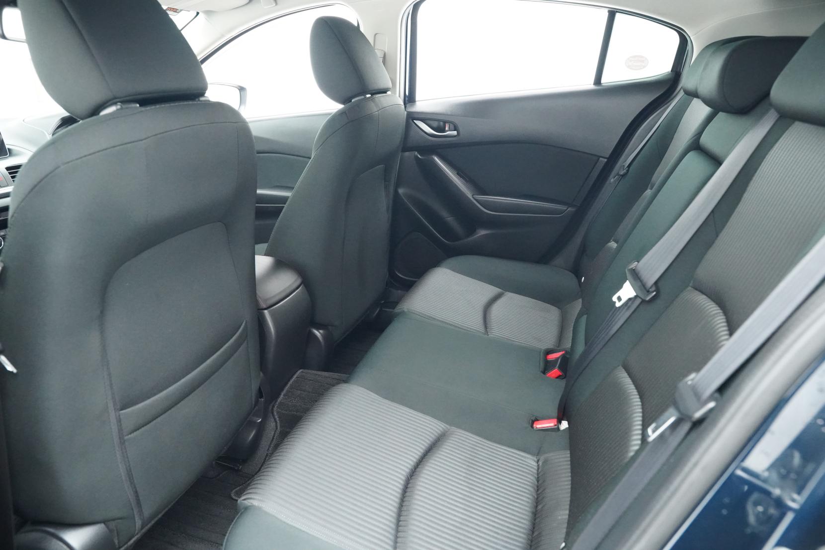 Mazda Axela 1.5 SPORT 15S TOURING