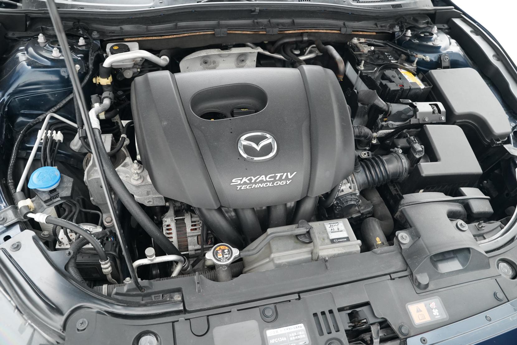 Mazda Axela 1.5 SPORT 15S TOURING