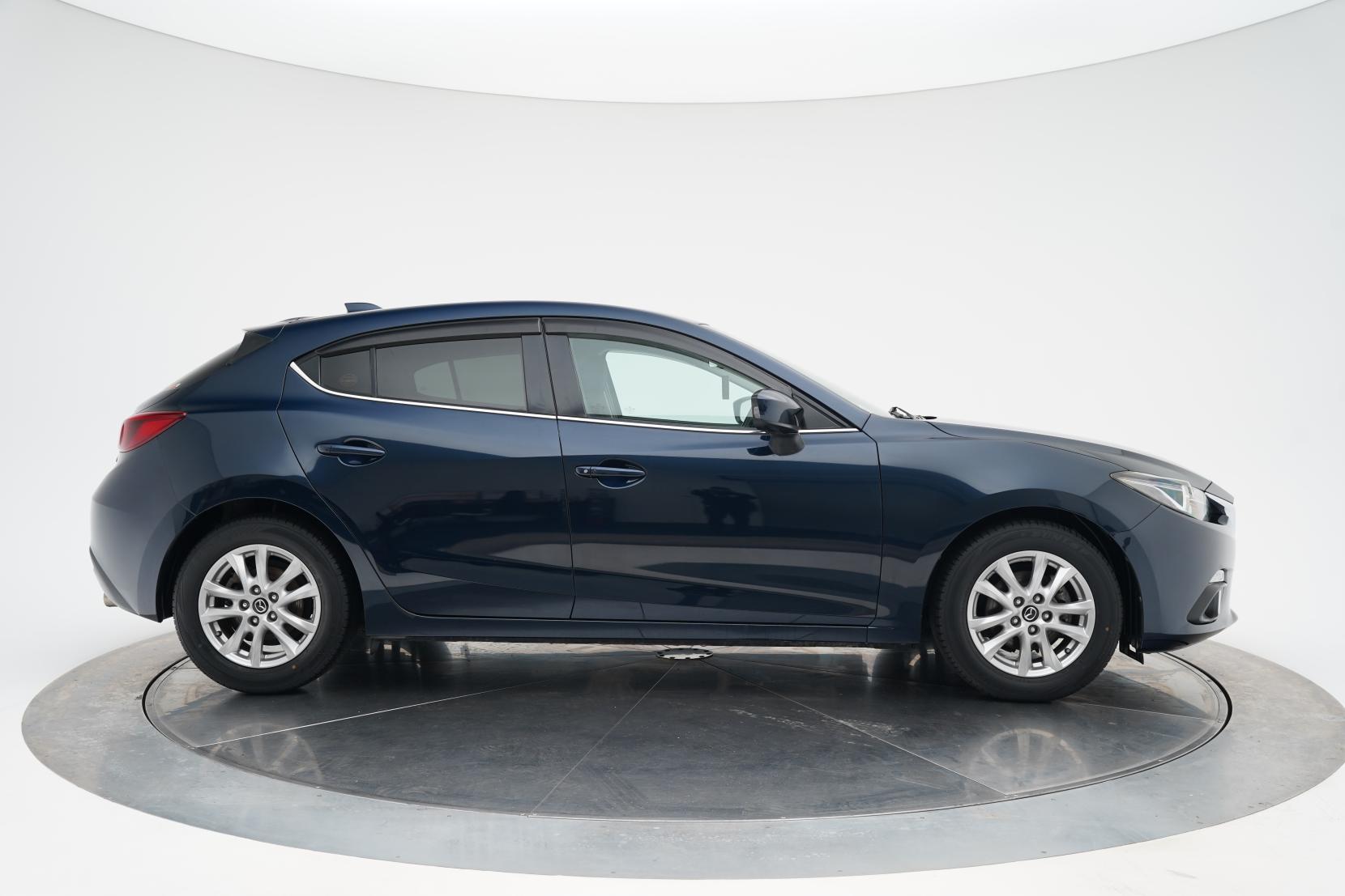 Mazda Axela 1.5 SPORT 15S TOURING