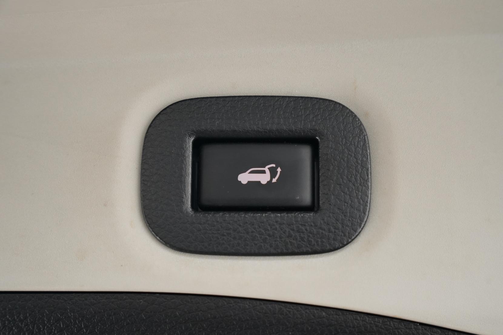 Nissan X-TRAIL 2.0 4WD 20X HYBRID