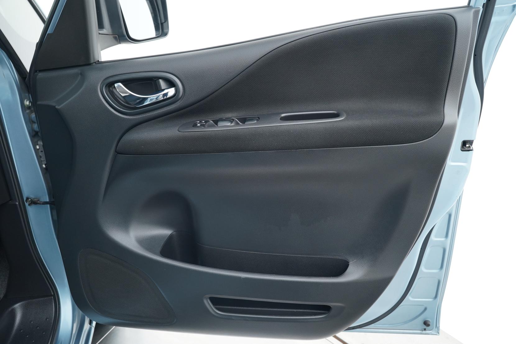 Nissan Serena 2.0 20X S-Hybrid