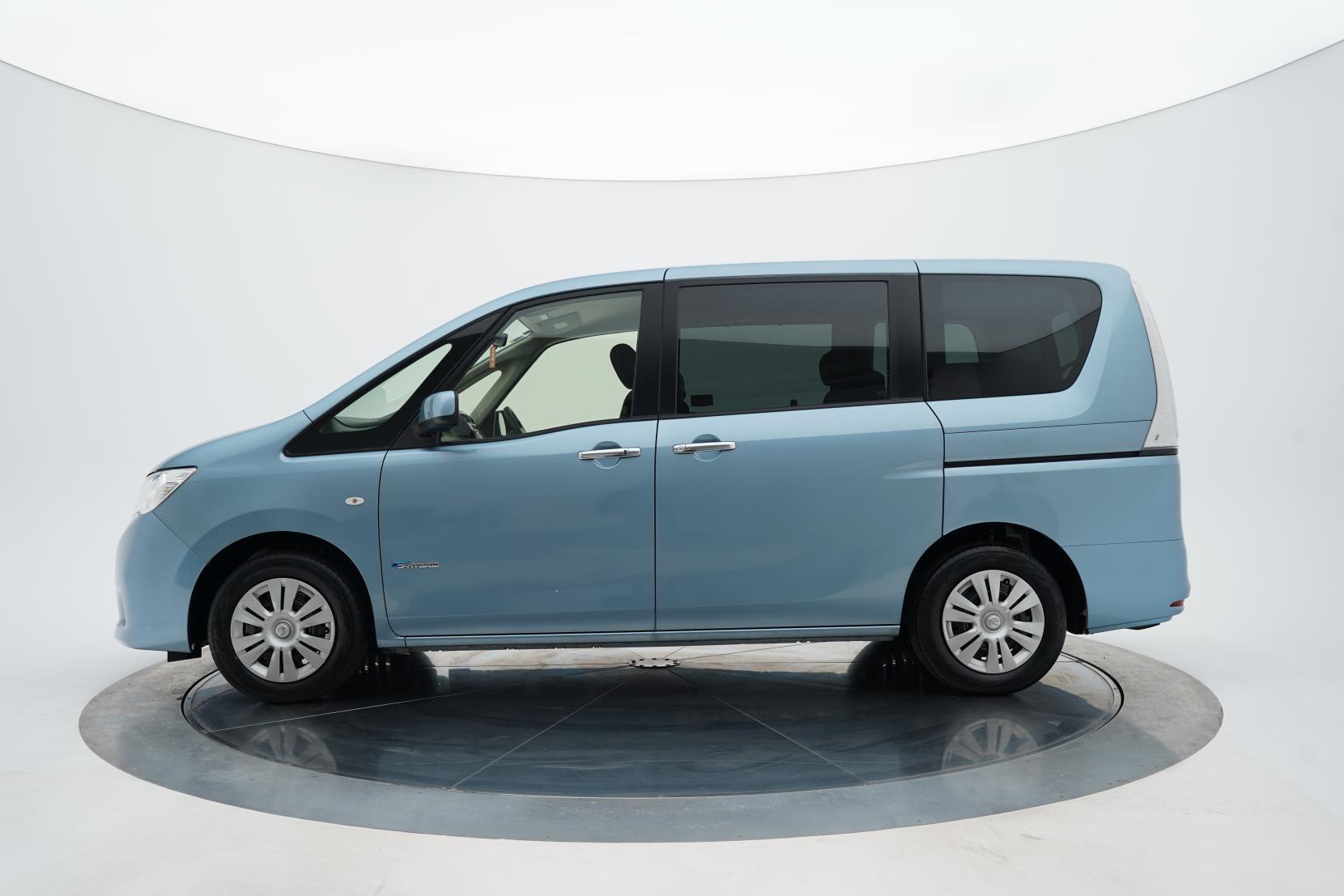 Nissan Serena 2.0 20X S-Hybrid