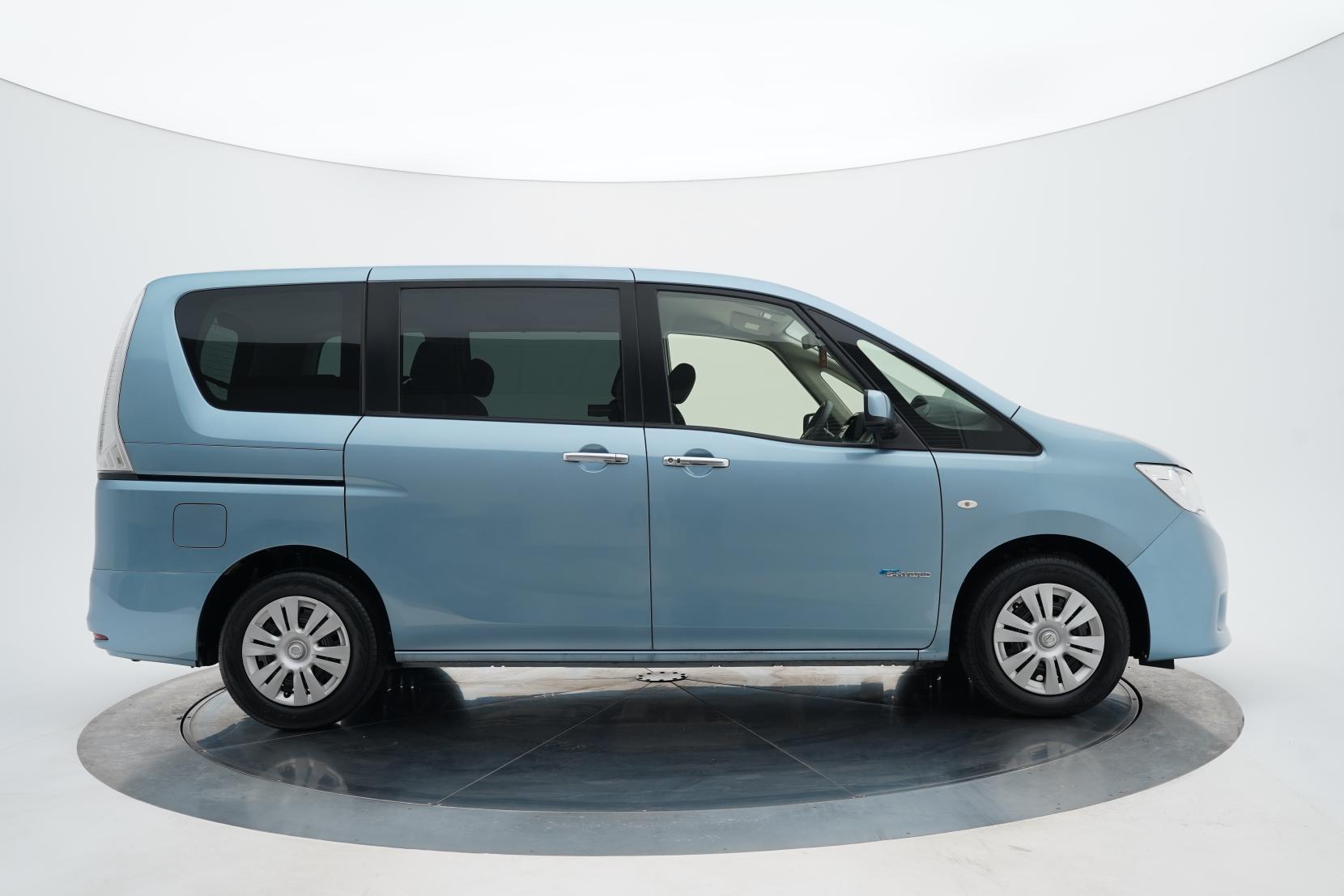 Nissan Serena 2.0 20X S-Hybrid