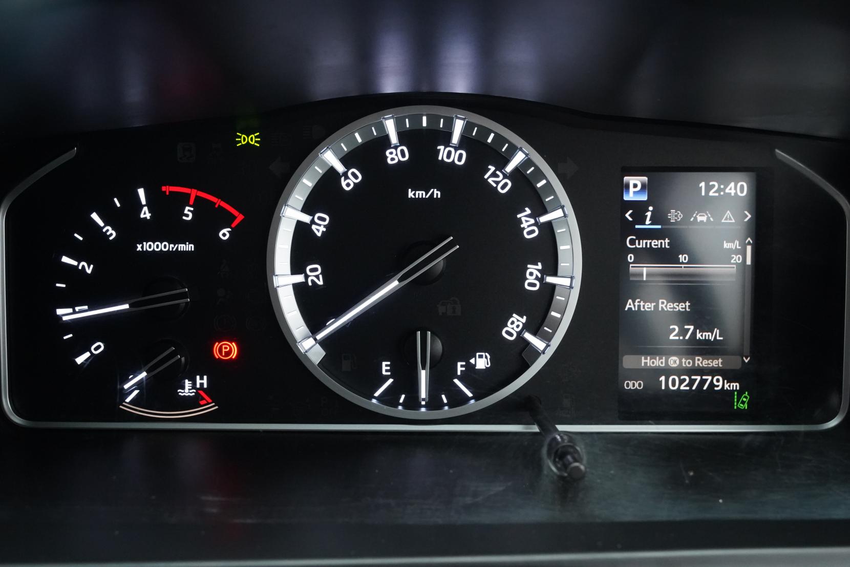 Toyota Hiace 2.8 2.8TD Dual Slider 5 Door