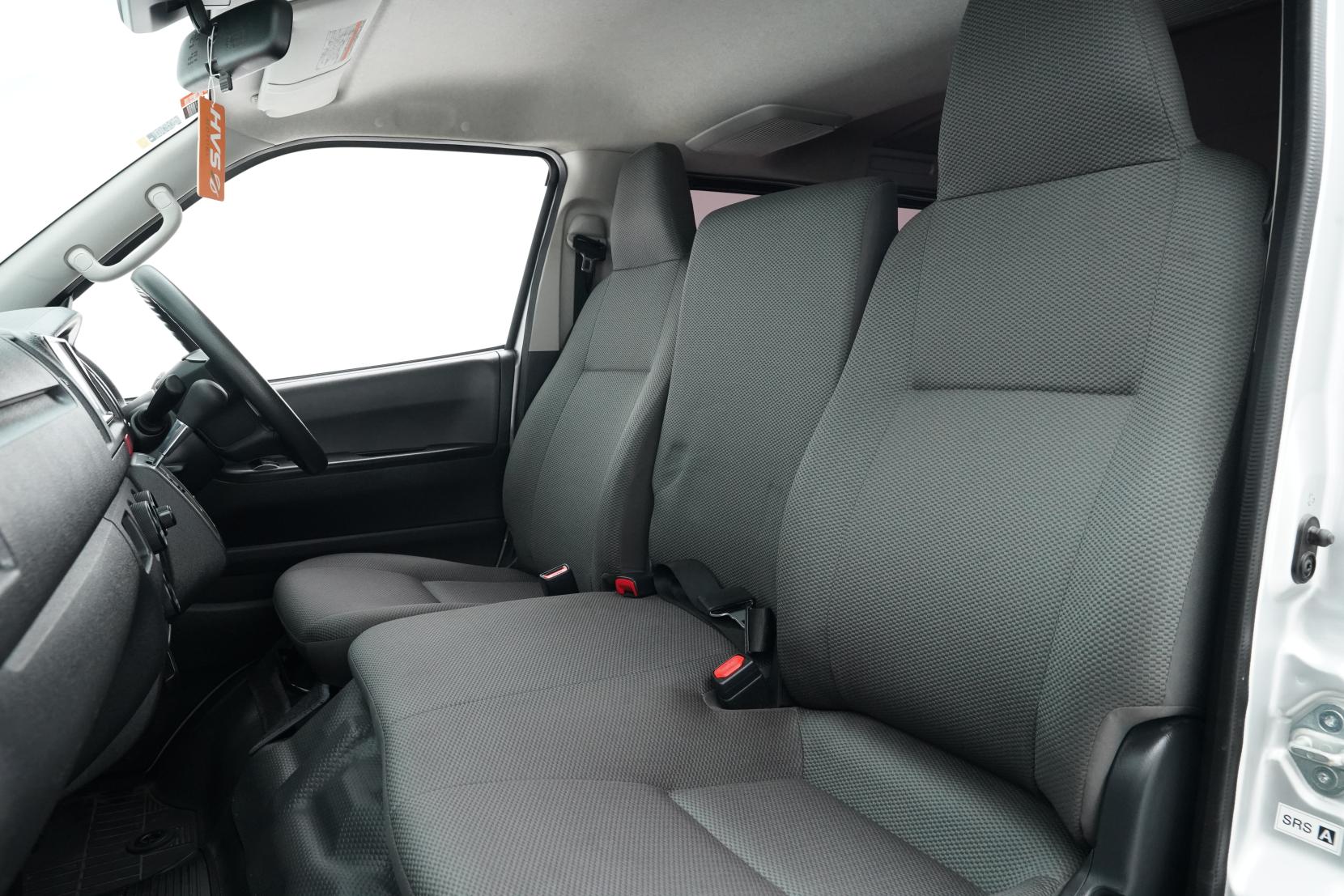 Toyota Hiace 2.8 2.8TD Dual Slider 5 Door