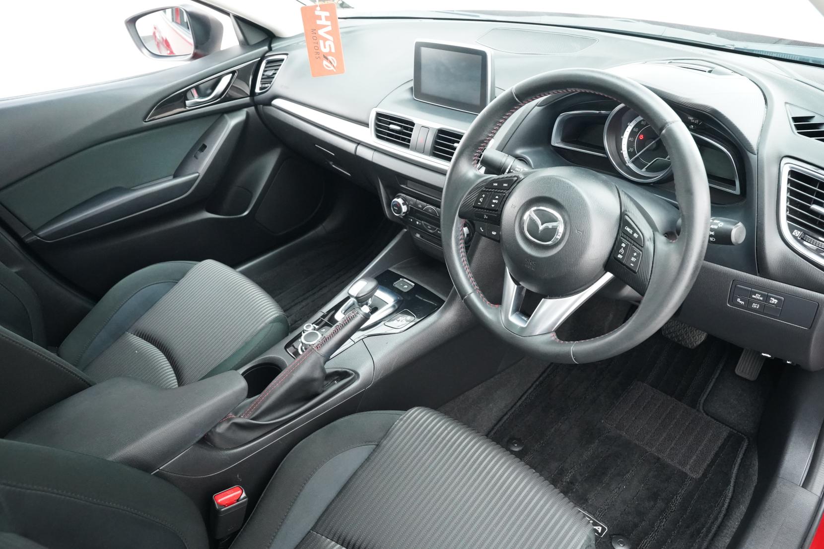 Mazda Axela 2.0 Hybrid S