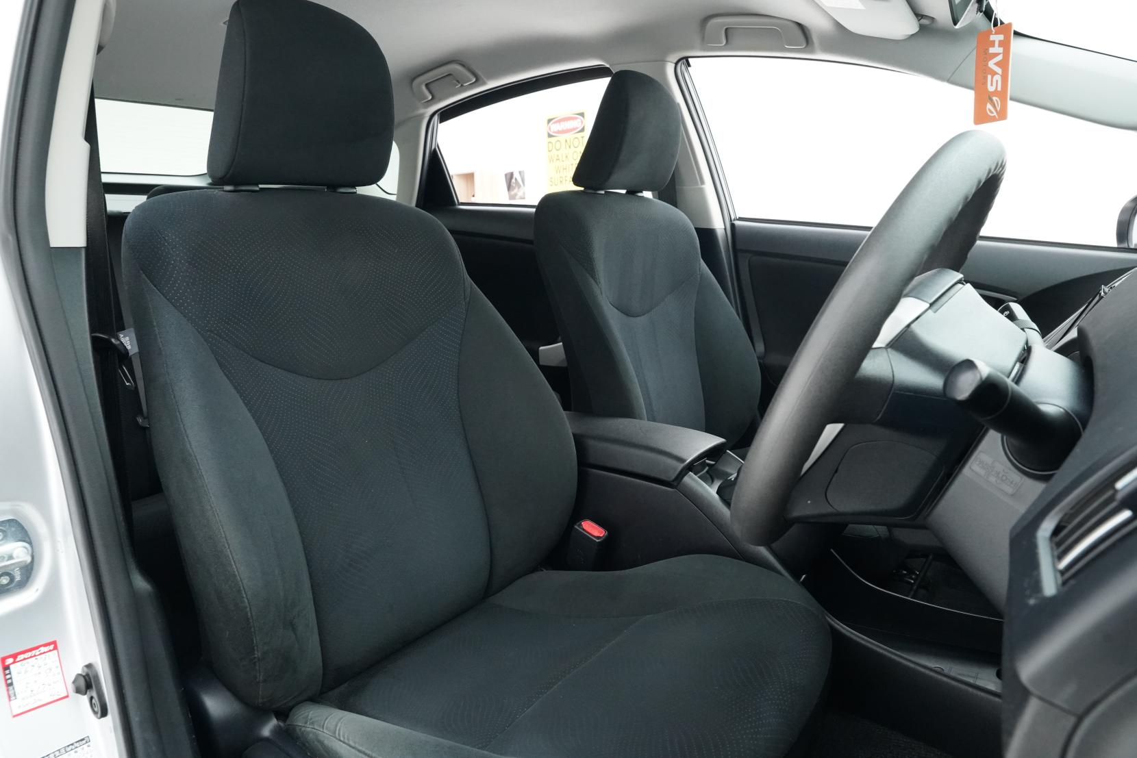 Toyota Prius 1.8 Hybrid L