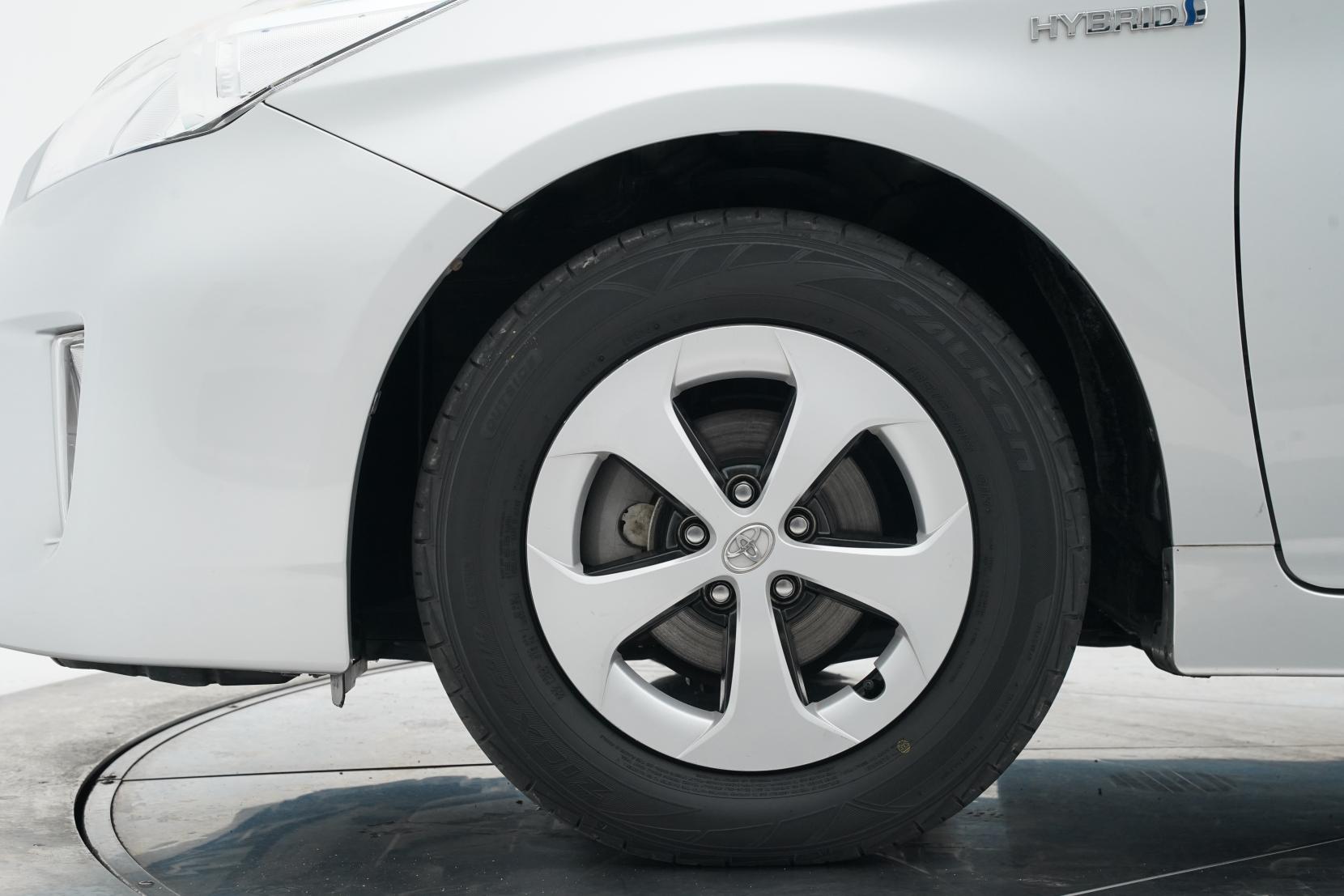 Toyota Prius 1.8 Hybrid L