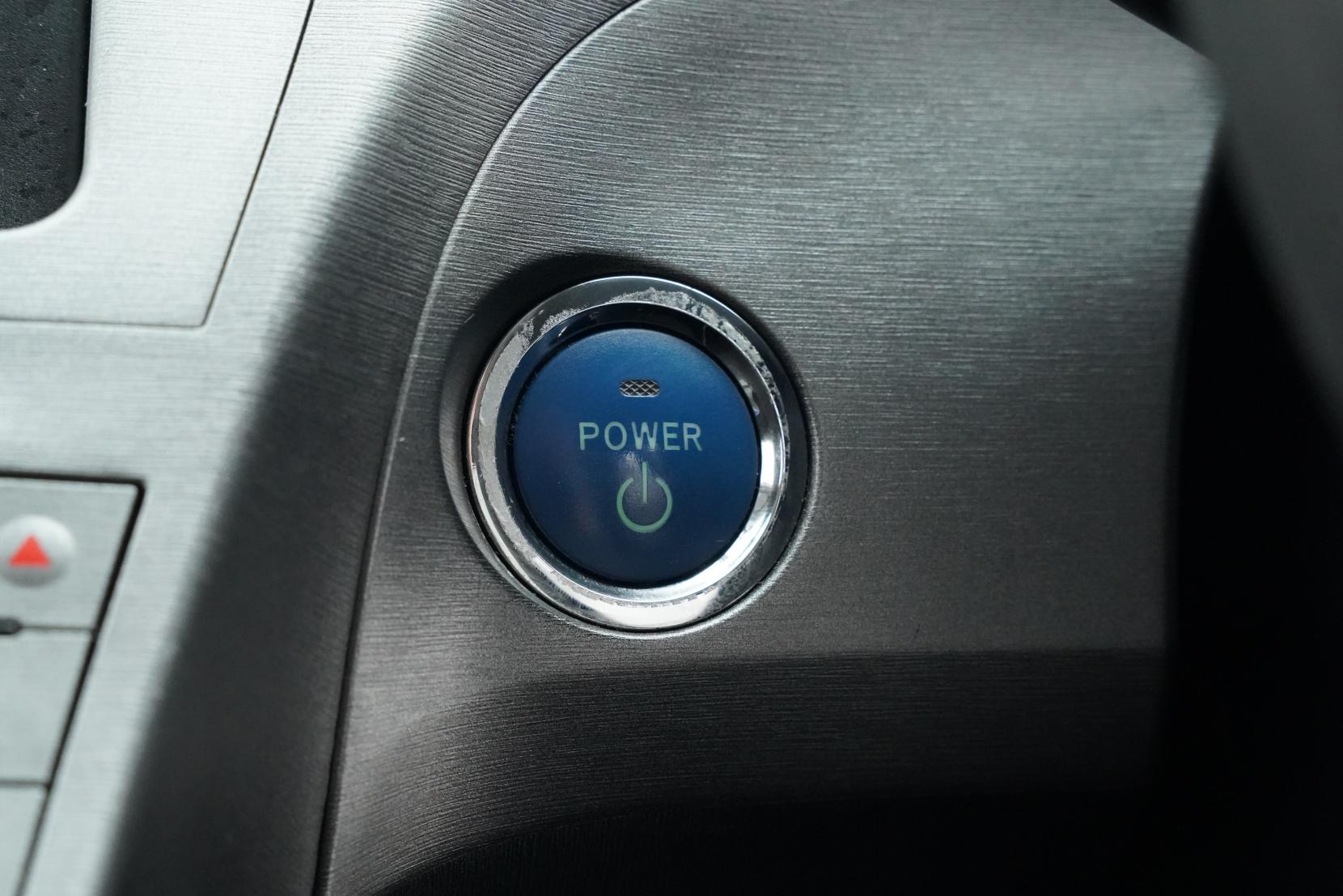 Toyota Prius 1.8 Hybrid L