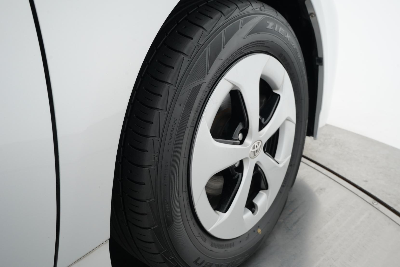 Toyota Prius 1.8 Hybrid L