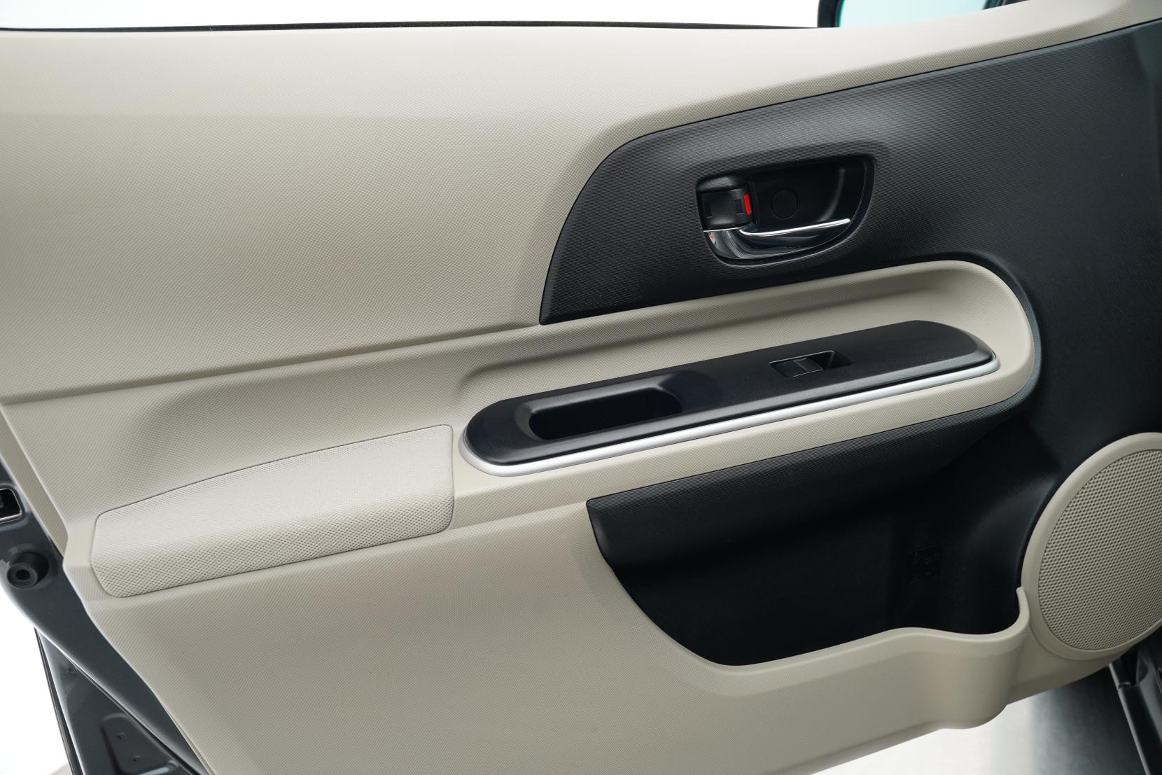Toyota Aqua Hybrid G Push Start