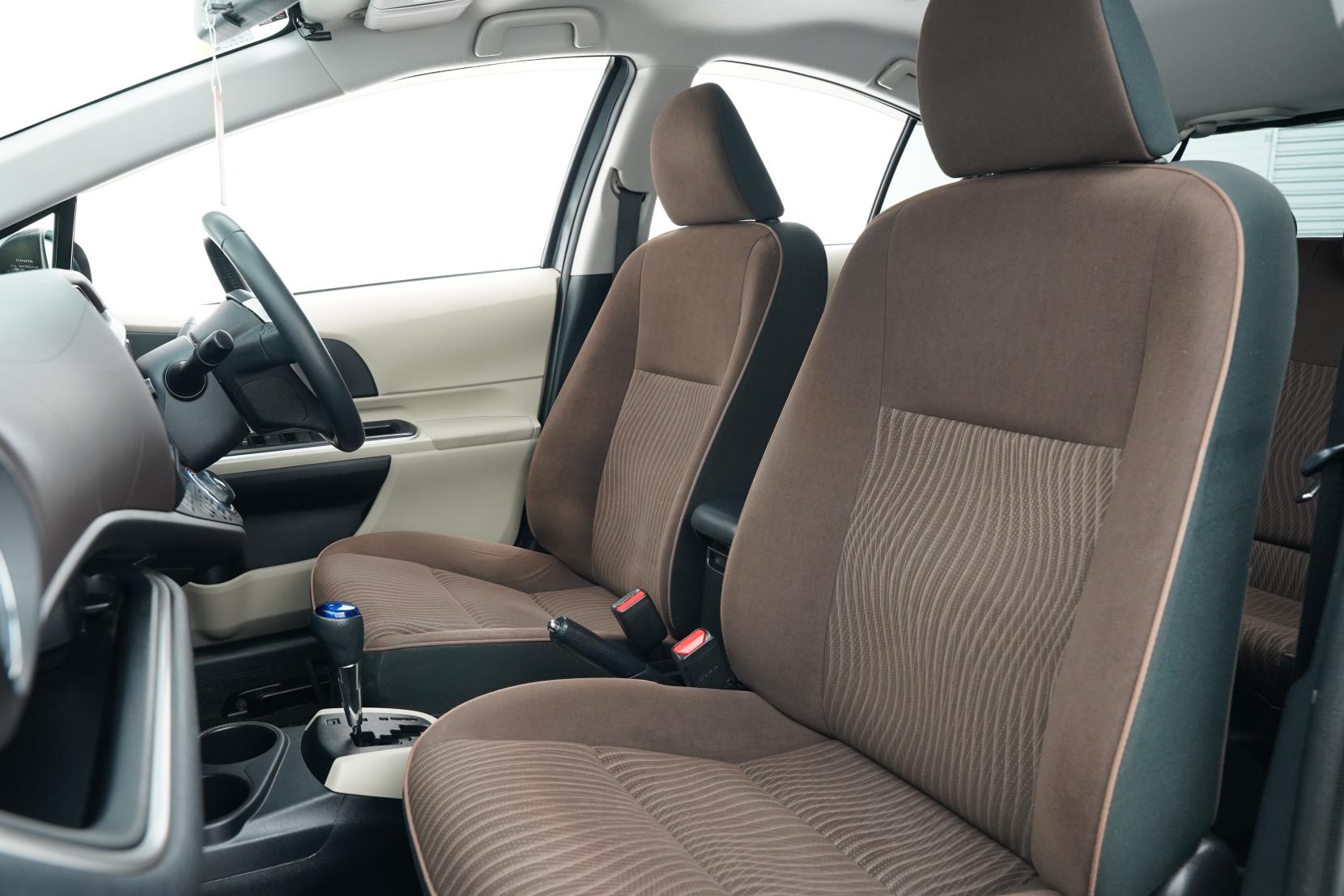 Toyota Aqua Hybrid G Push Start