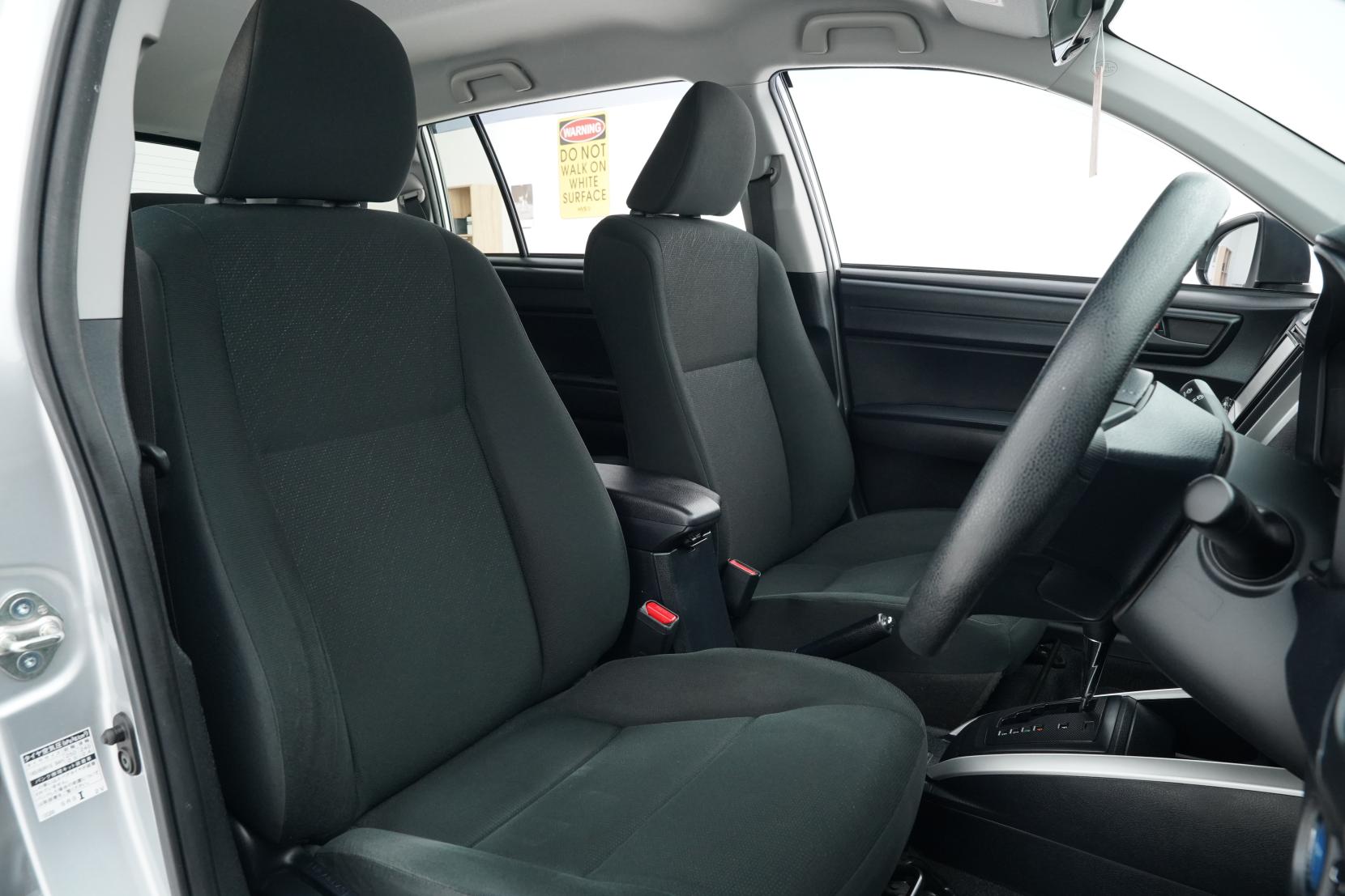 Toyota Corolla 1.5 FIELDER HYBRID EX