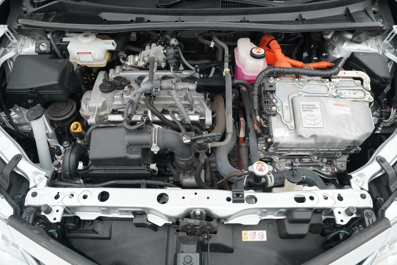 Toyota Corolla 1.5 FIELDER HYBRID EX