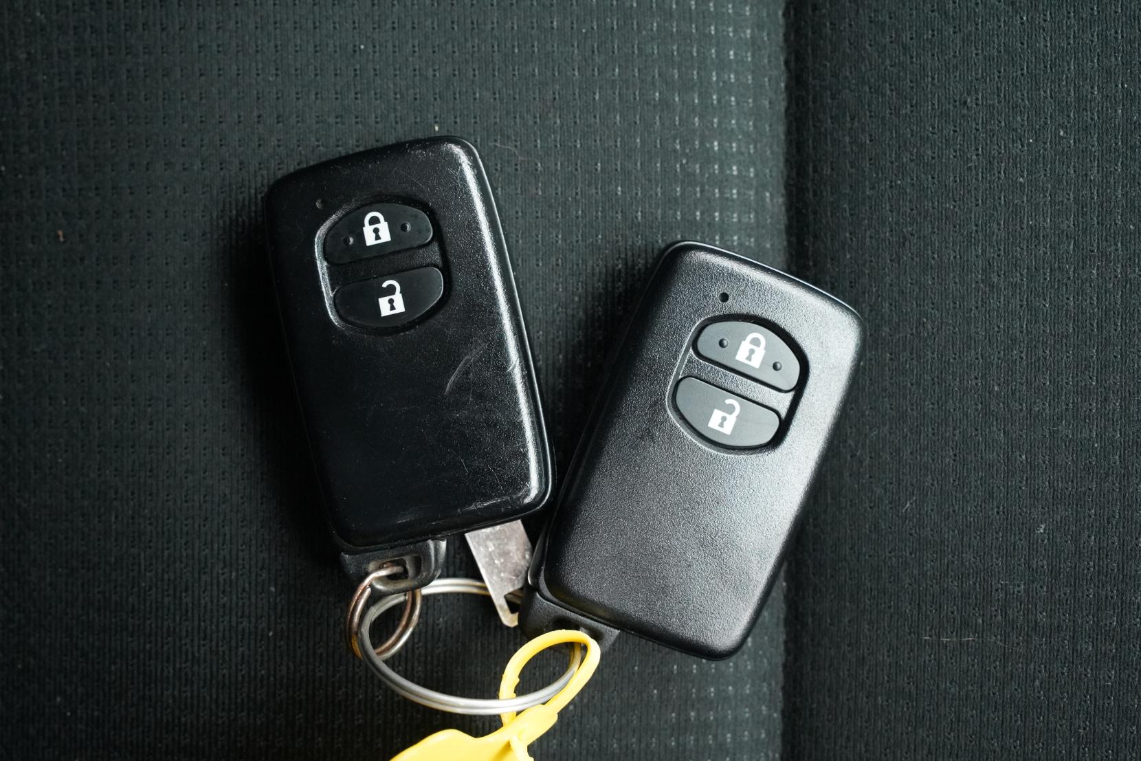 Toyota Corolla 1.5 FIELDER HYBRID EX