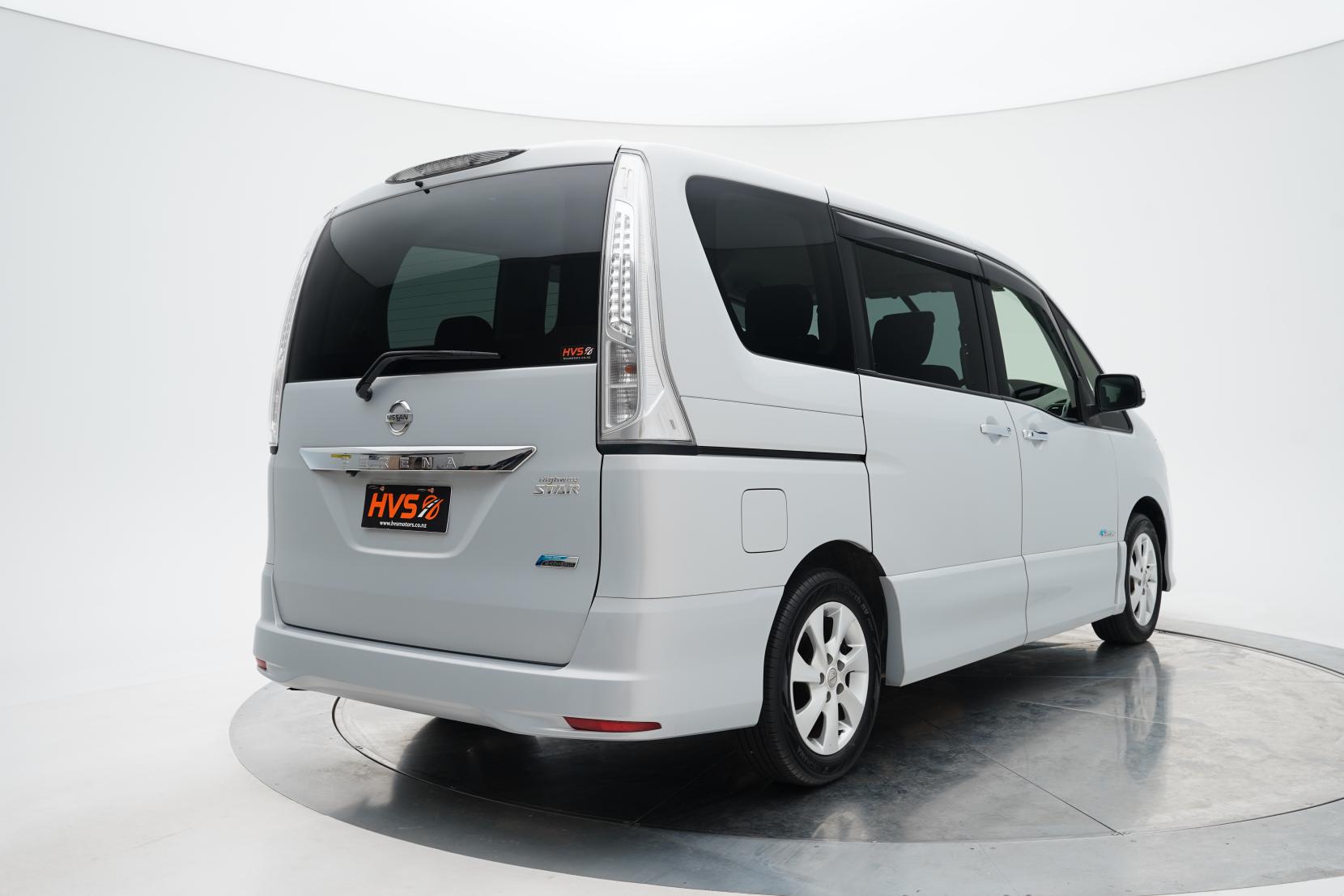 Nissan Serena (1991 – present) Hybrid Highway Star 8seats