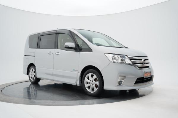 Nissan Serena (1991 – present) Hybrid Highway Star 8seats
