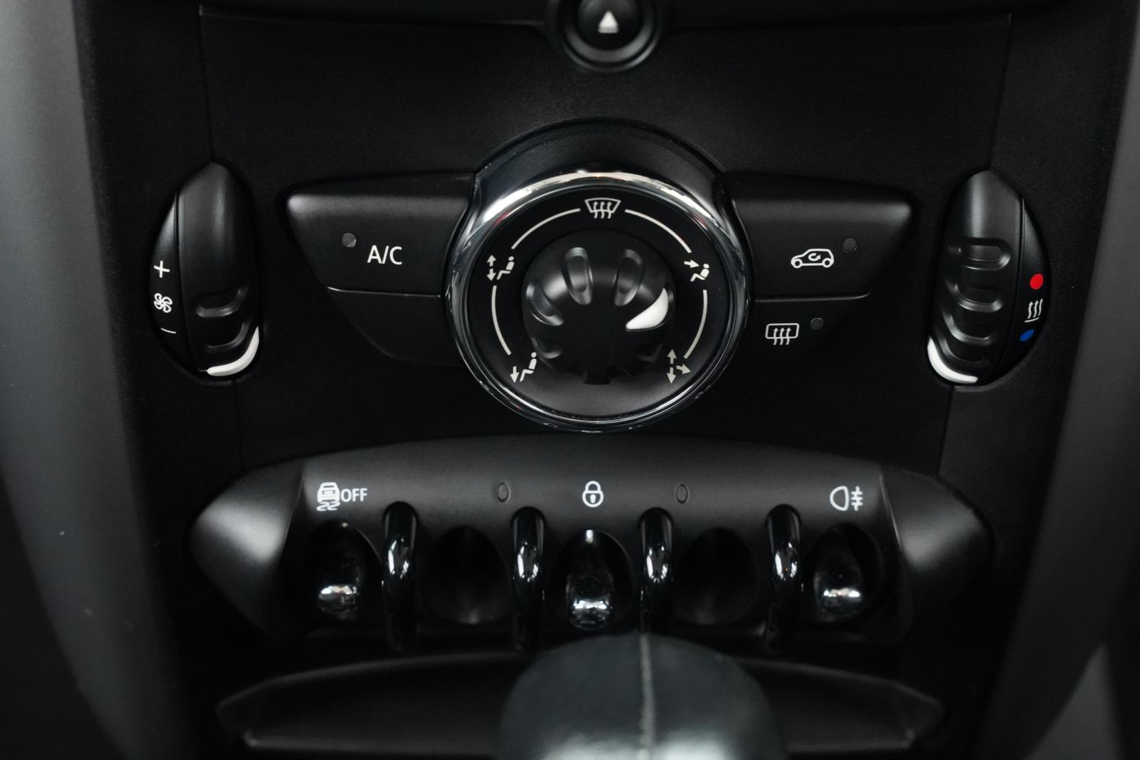 BMW Mini E 1.6 One Crossover