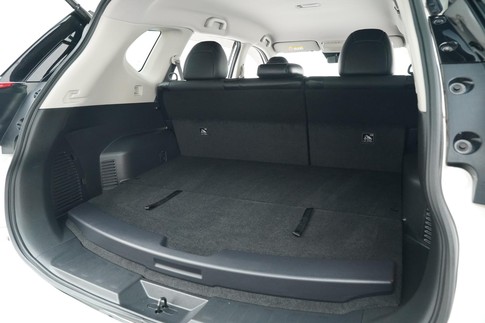 Nissan X-TRAIL 2.0 Hybrid 20X 4WD
