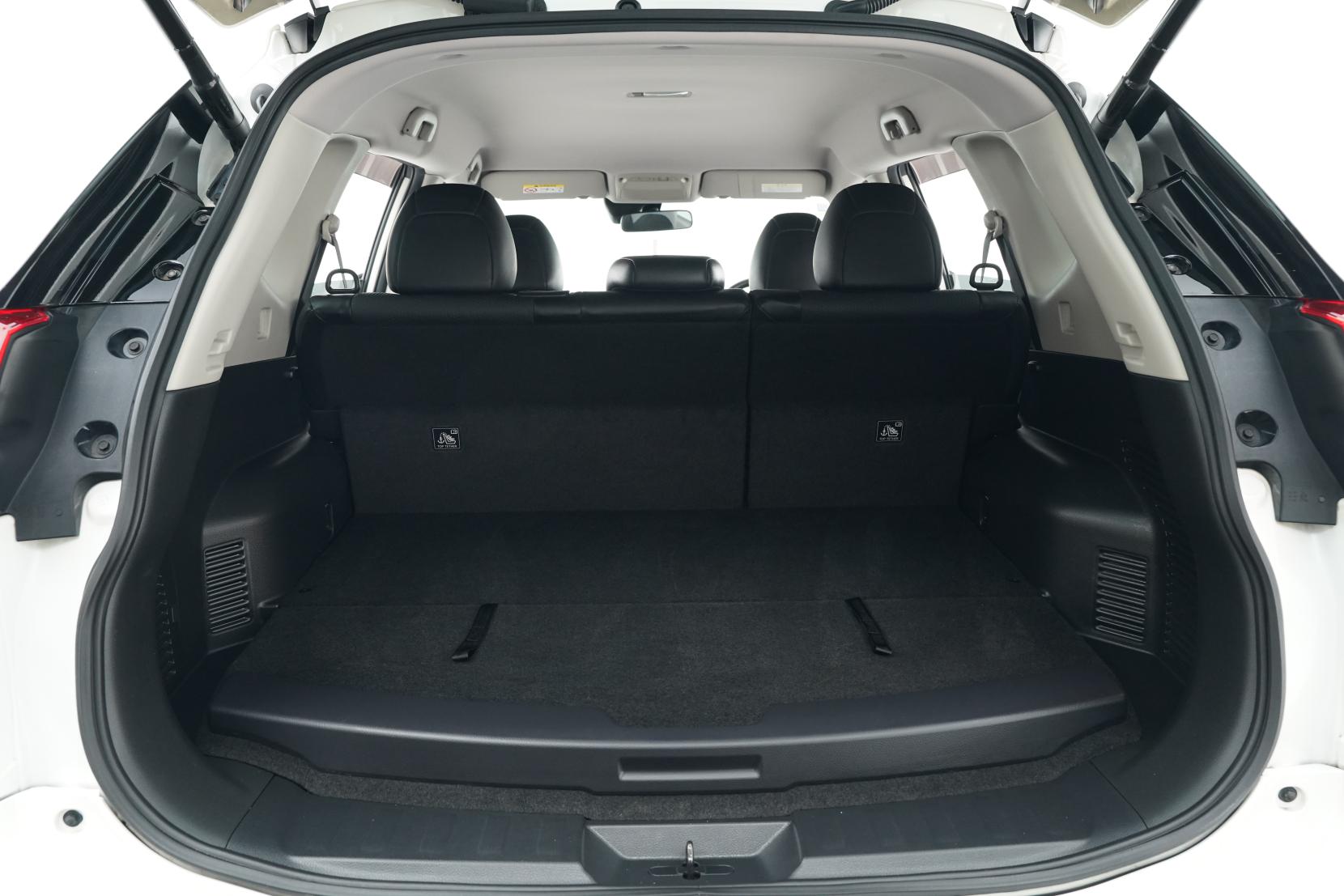 Nissan X-TRAIL 2.0 Hybrid 20X 4WD
