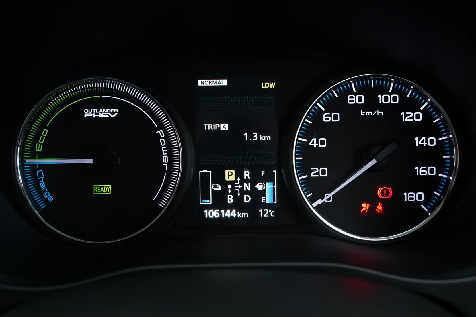 Mitsubishi Outlander 2.4 PHEV PHEV 4WD SPORT STYLE EDITION