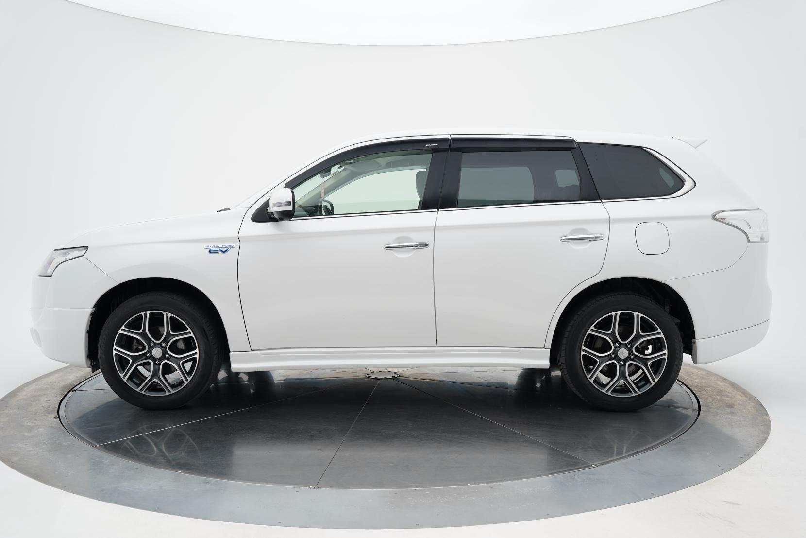 Mitsubishi Outlander 2.4 PHEV PHEV 4WD SPORT STYLE EDITION