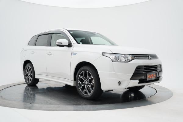 Mitsubishi Outlander 2.4 PHEV PHEV 4WD SPORT STYLE EDITION