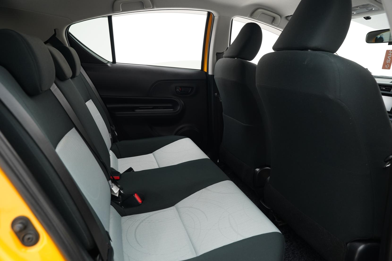 Toyota Aqua 1.5 S Push Start