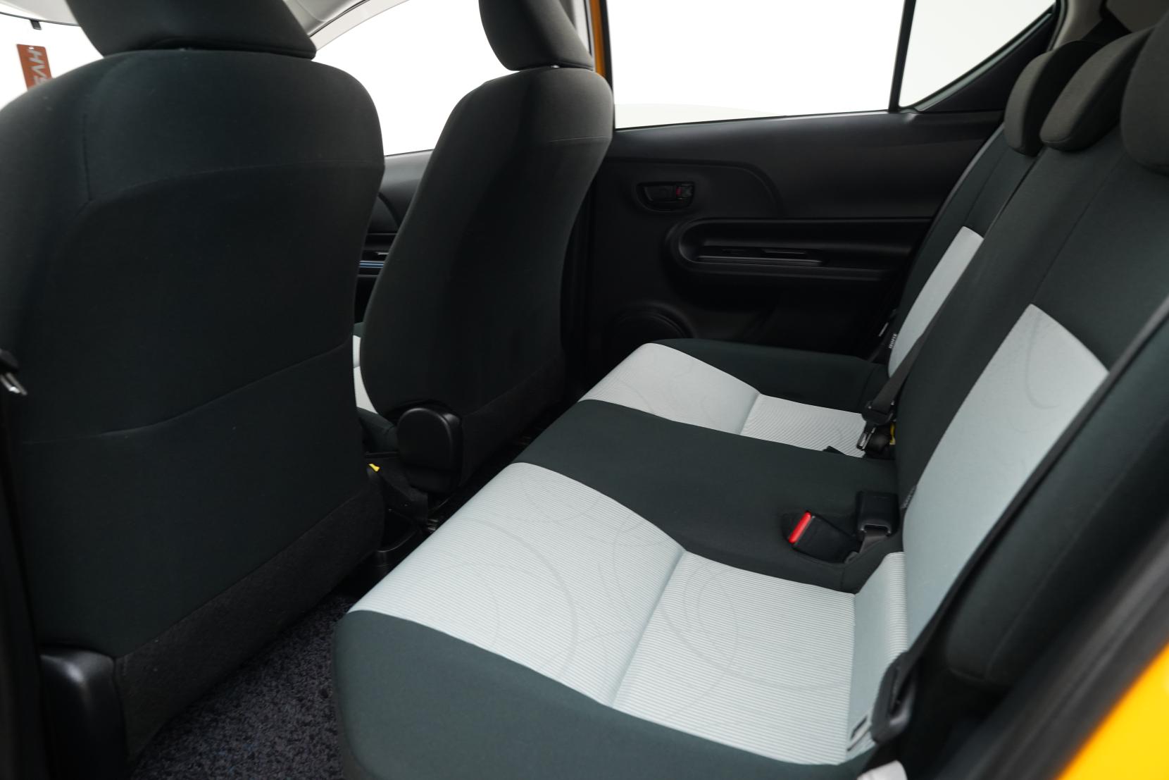 Toyota Aqua 1.5 S Push Start