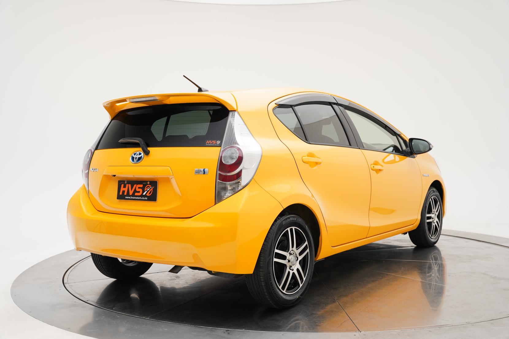 Toyota Aqua 1.5 S Push Start