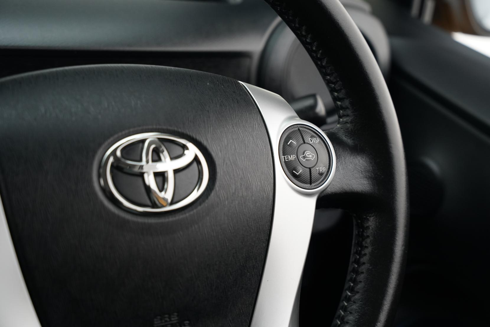 Toyota Aqua 1.5 S Push Start