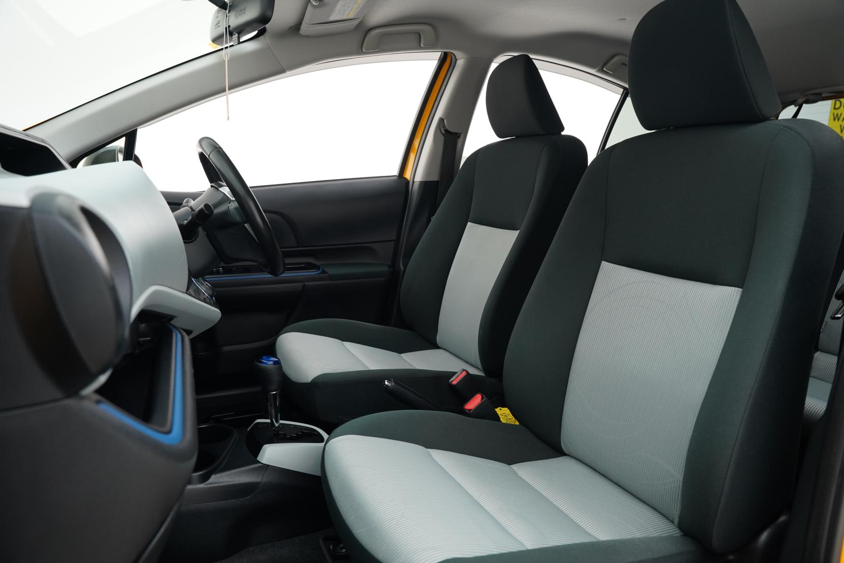 Toyota Aqua 1.5 S Push Start