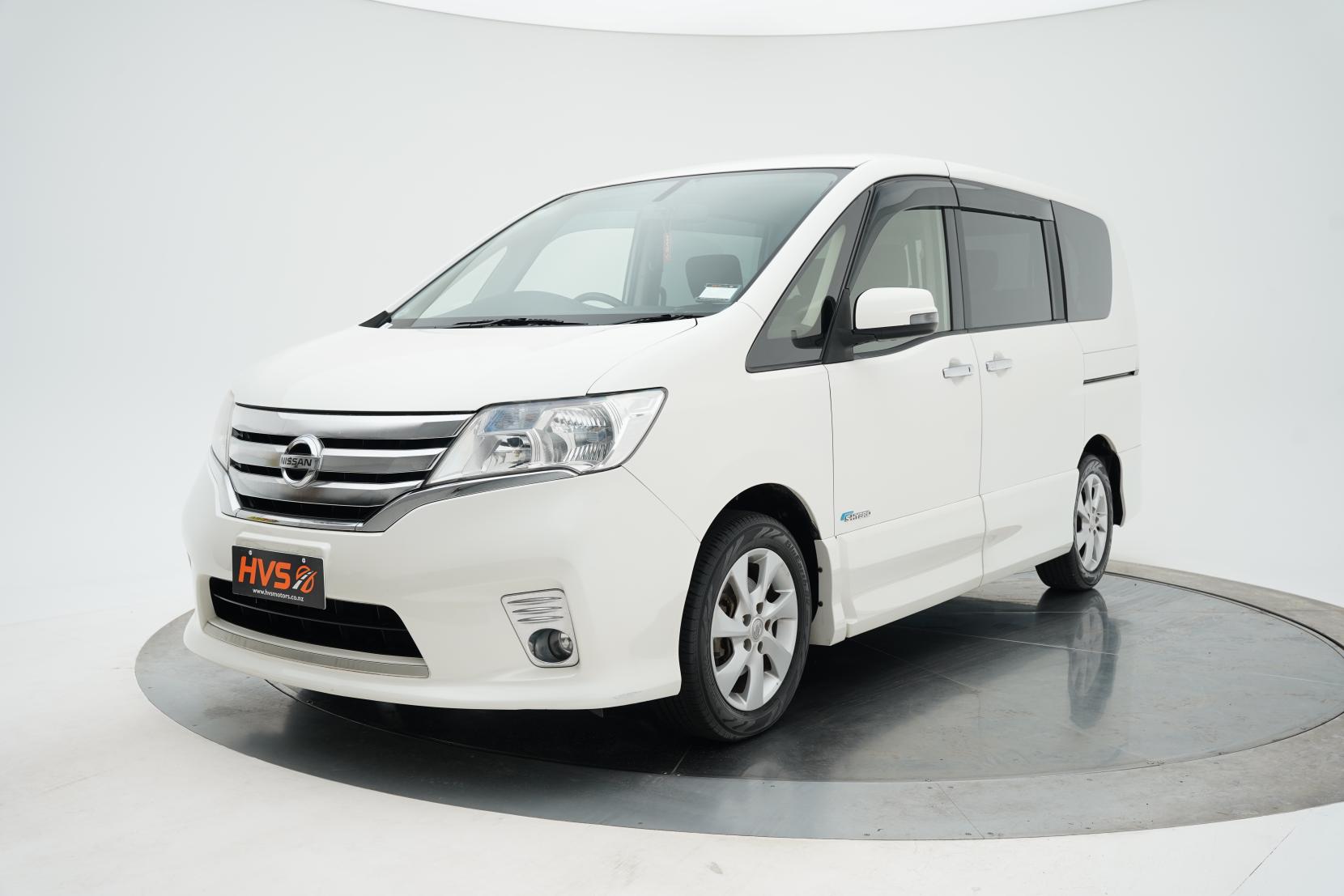 Nissan Serena Hybrid Highway Star V Selection