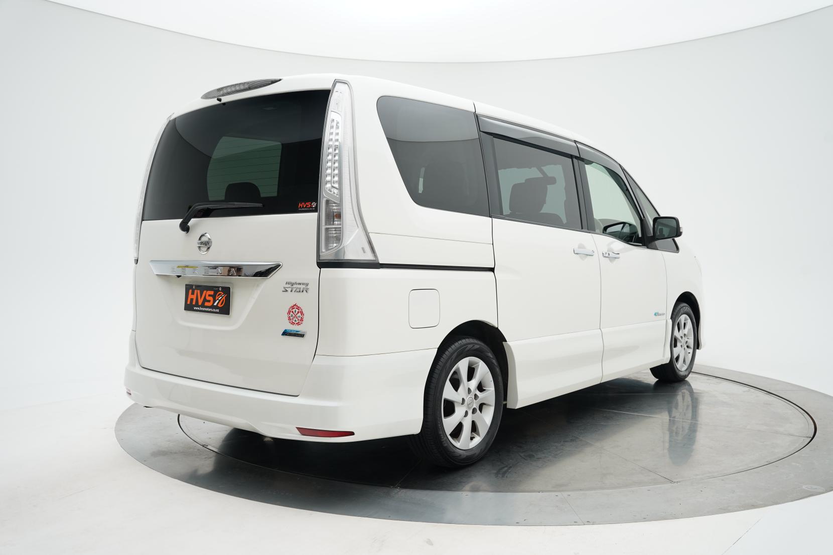 Nissan Serena Hybrid Highway Star V Selection