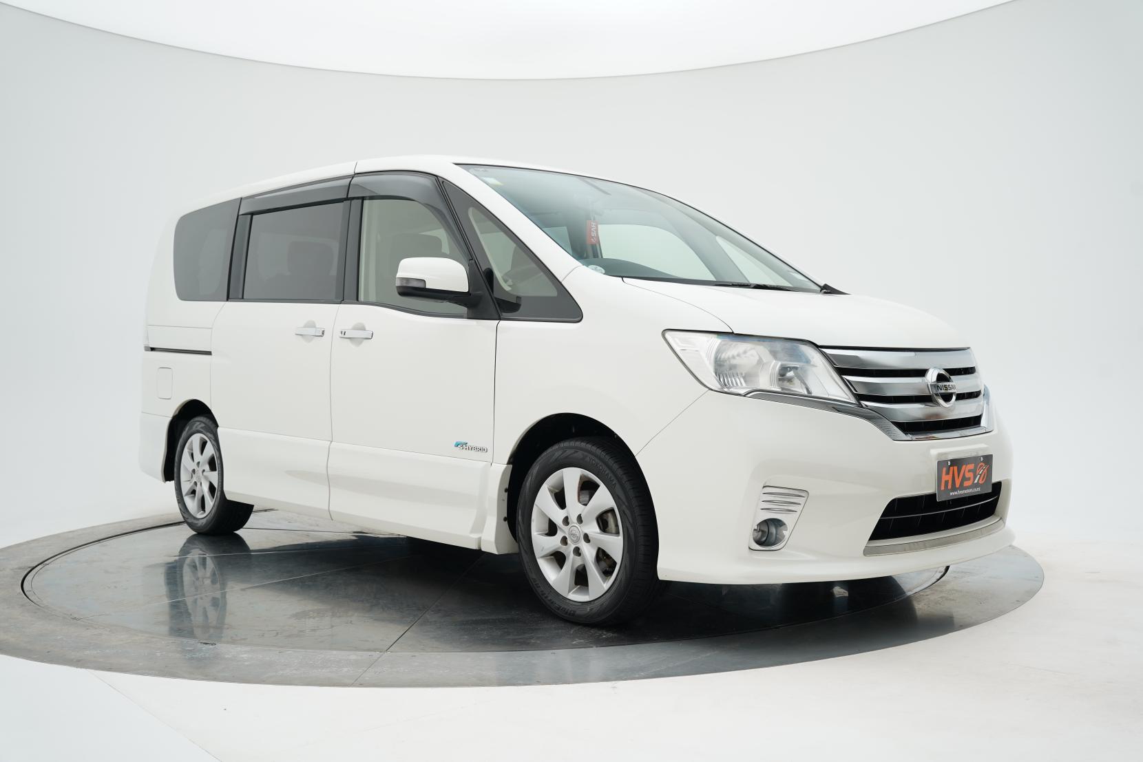 Nissan Serena Hybrid Highway Star V Selection