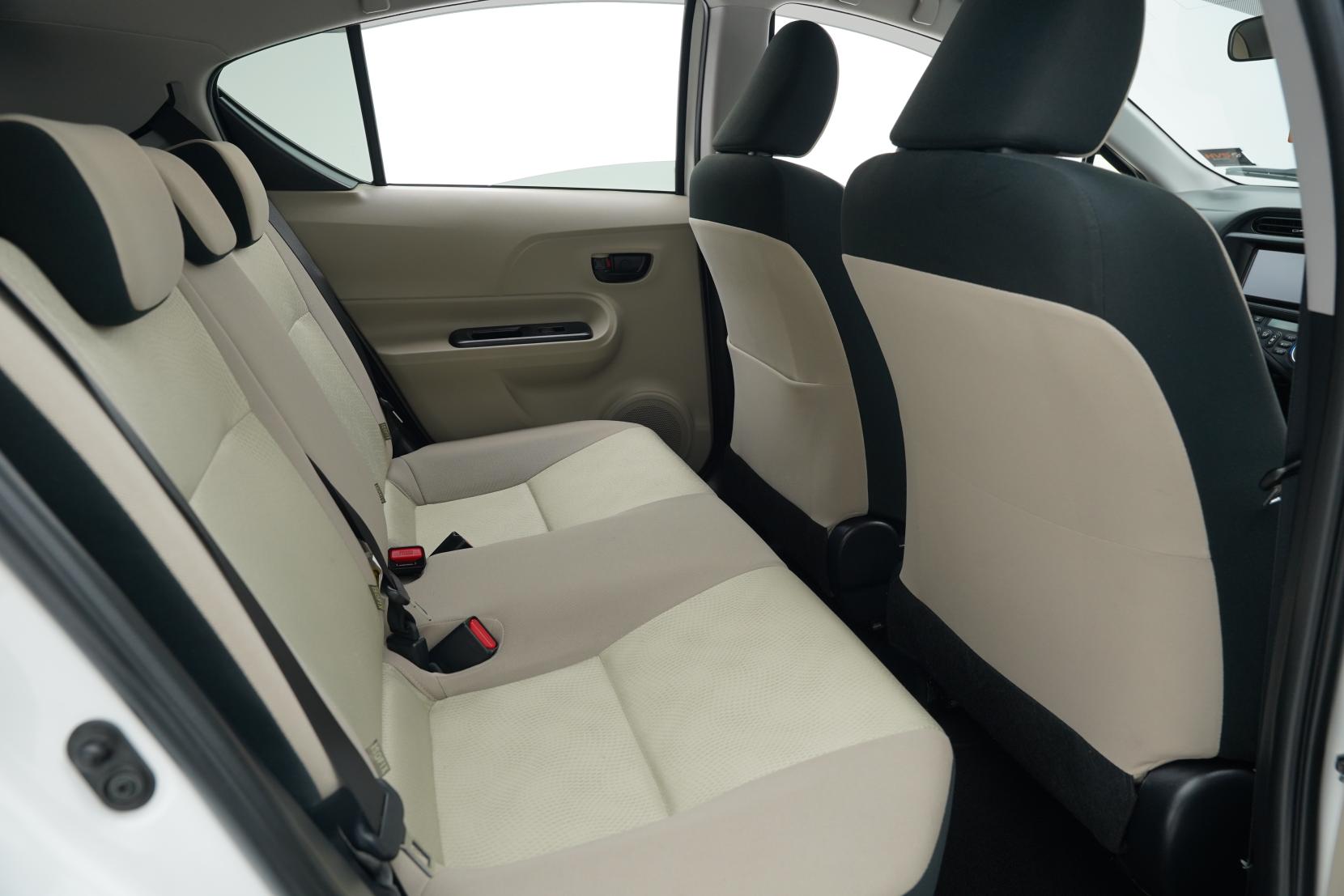 Toyota Aqua 1.5 S Push Start