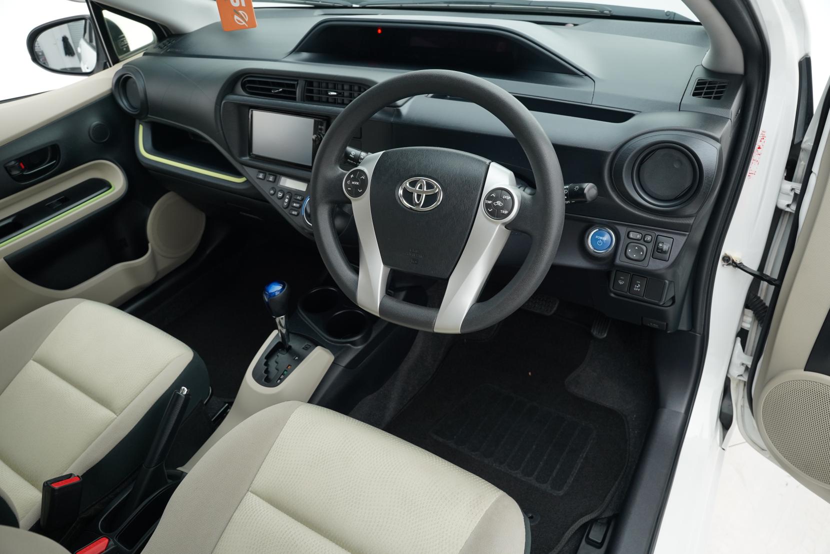 Toyota Aqua 1.5 S Push Start