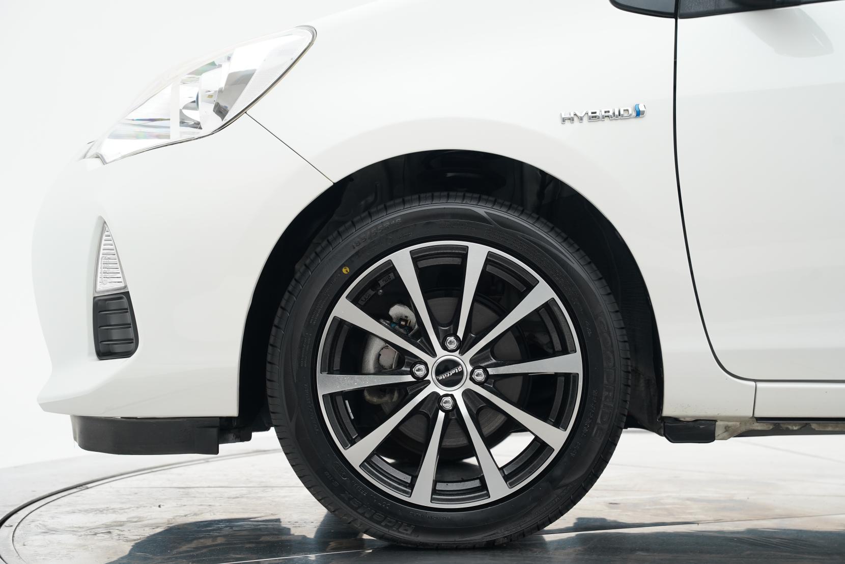 Toyota Aqua 1.5 S Push Start